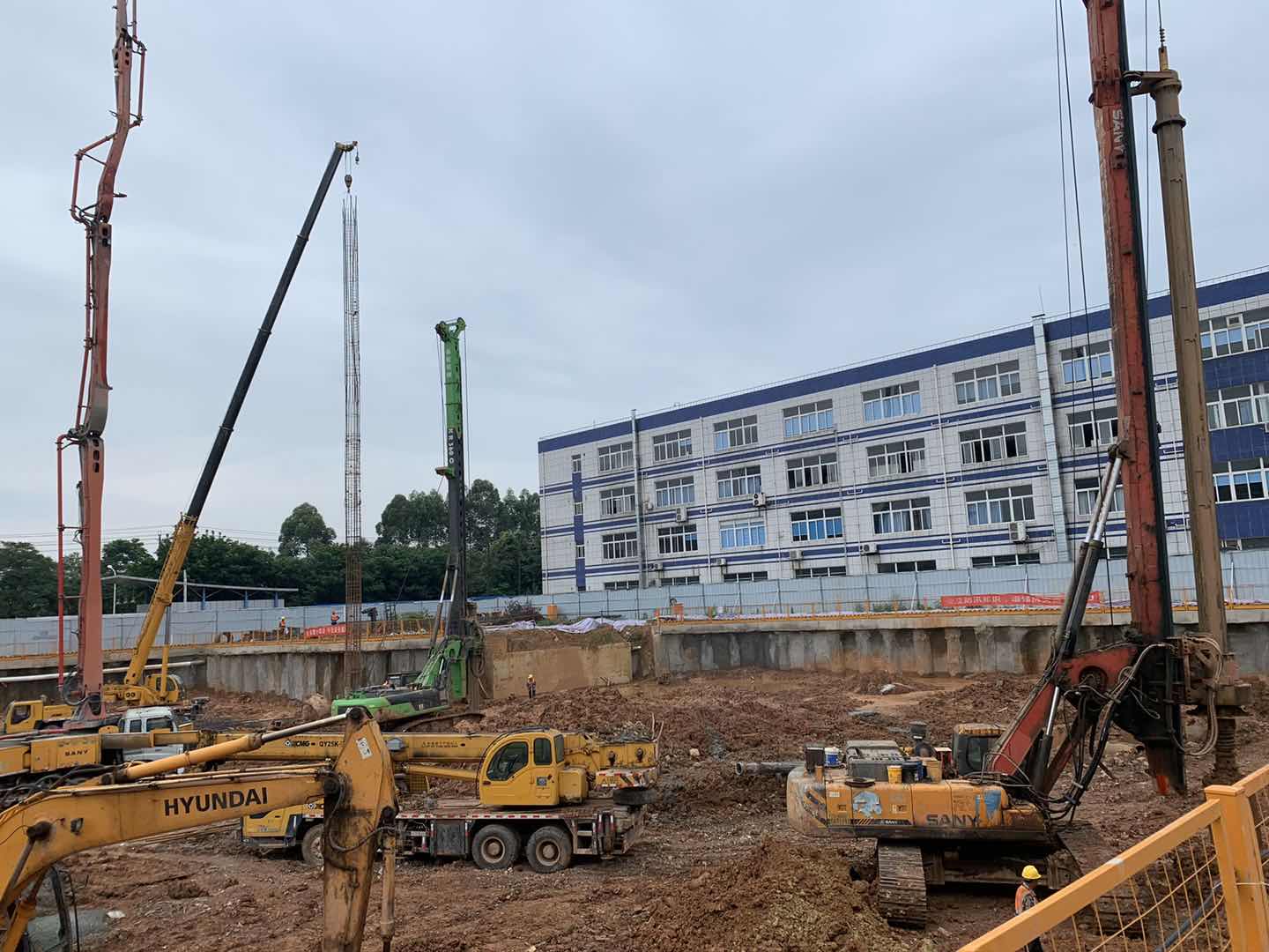 旋挖桩施工,旋挖桩******,四川旋挖公司